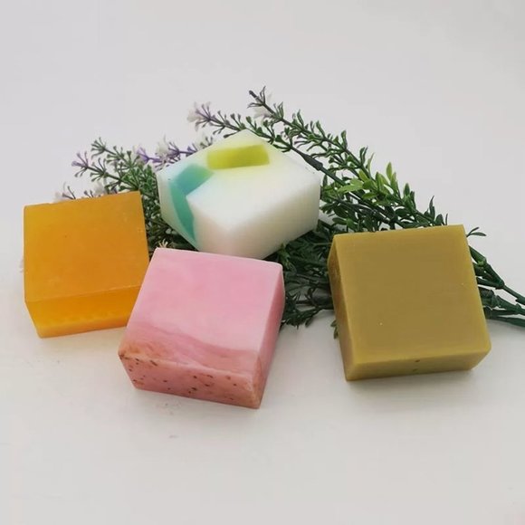 Natural Yoni Bar Soap PH Balanced - Picture 2 of 10